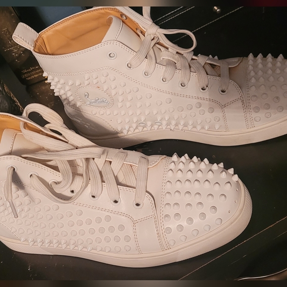 White Christian Louboutin spikes - Picture 2 of 4